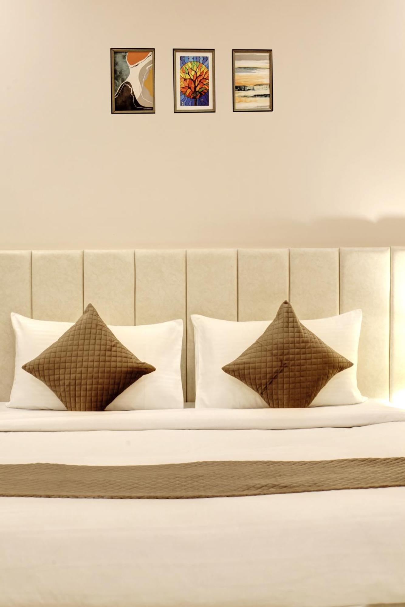 Limewood Stay - Fortis Hospital グルガウン エクステリア 写真