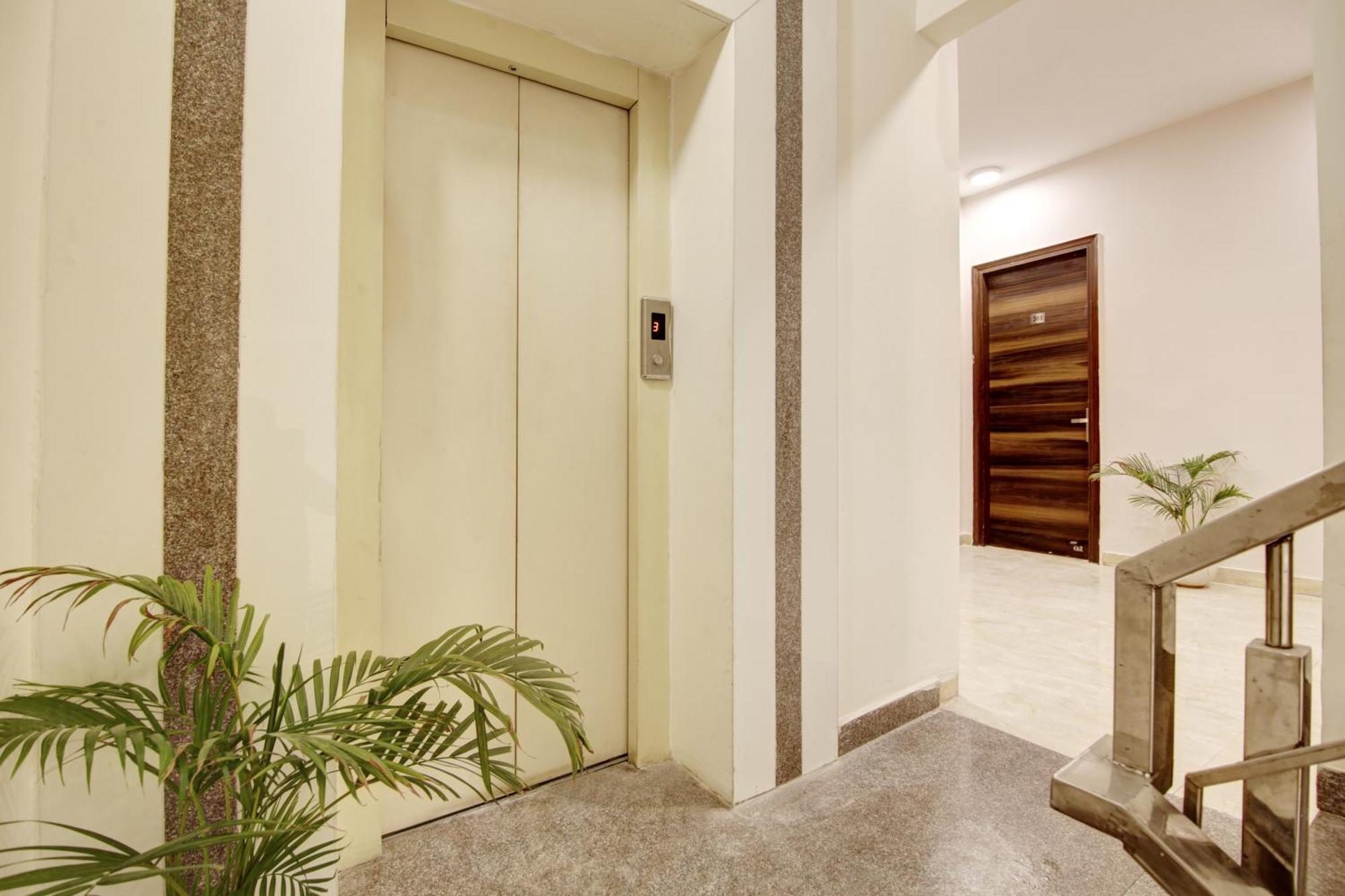 Limewood Stay - Fortis Hospital グルガウン エクステリア 写真