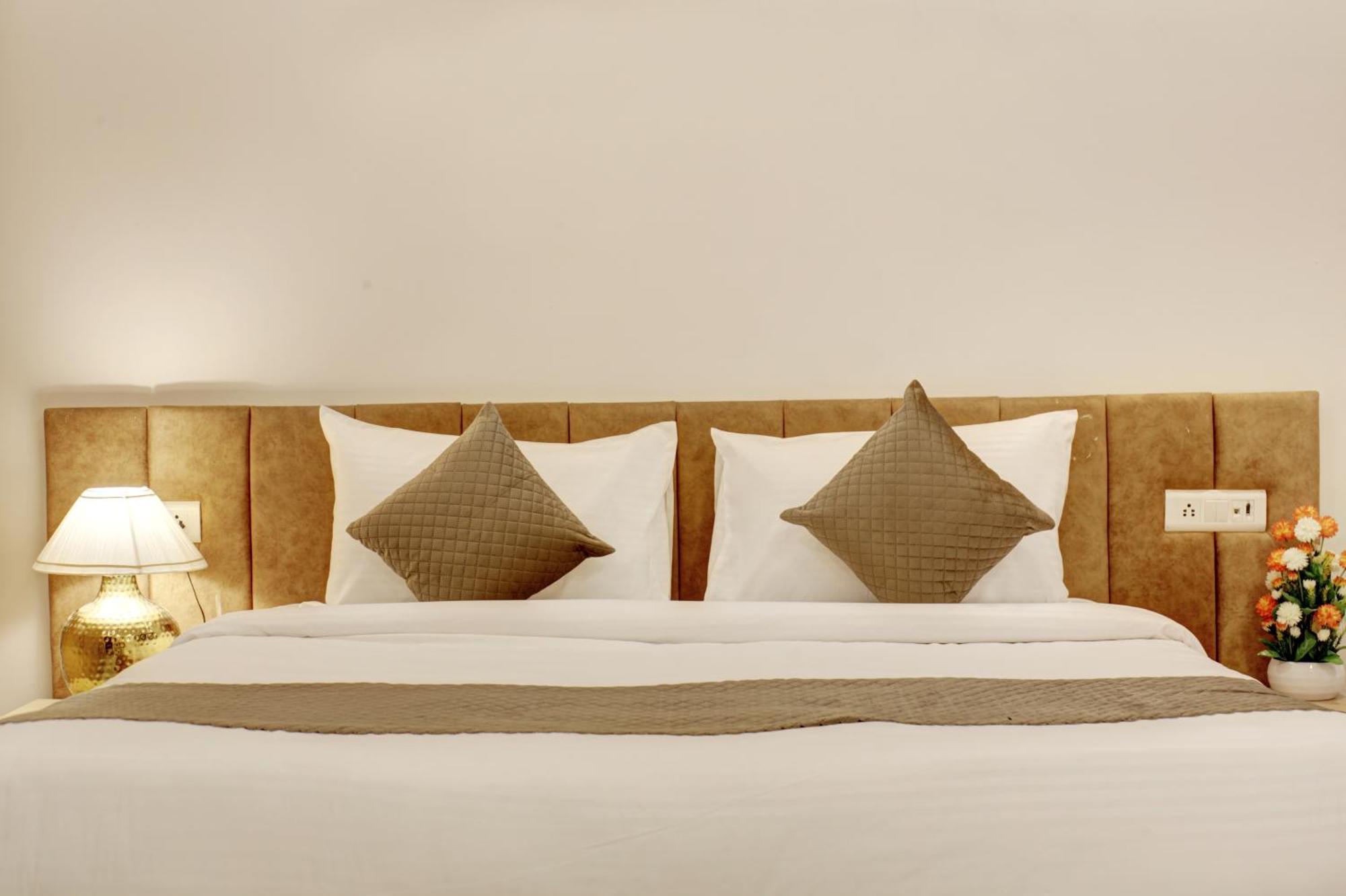 Limewood Stay - Fortis Hospital グルガウン エクステリア 写真